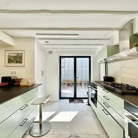 Maison De Verdure Proche De Paris Holiday home *